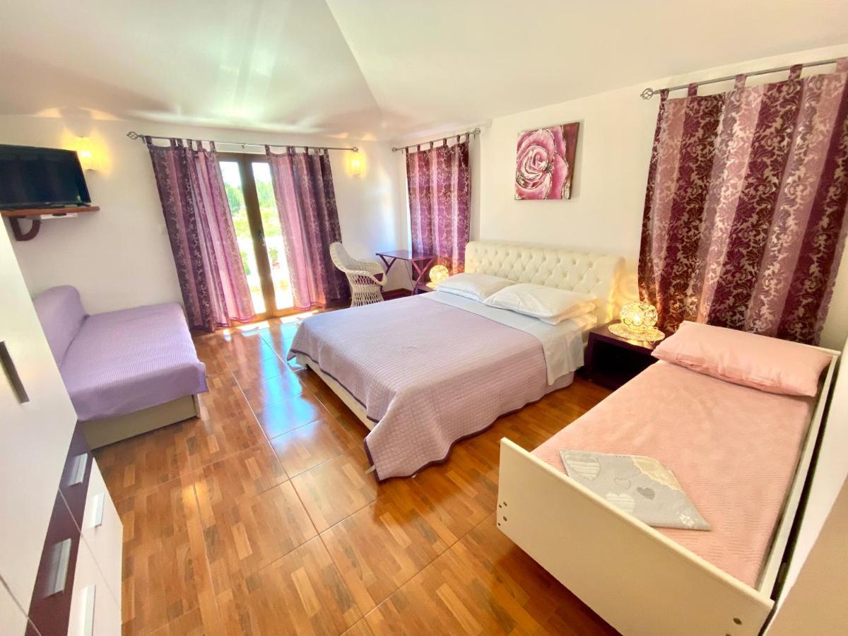Apartmani Mavrinac Нерезине Стая снимка