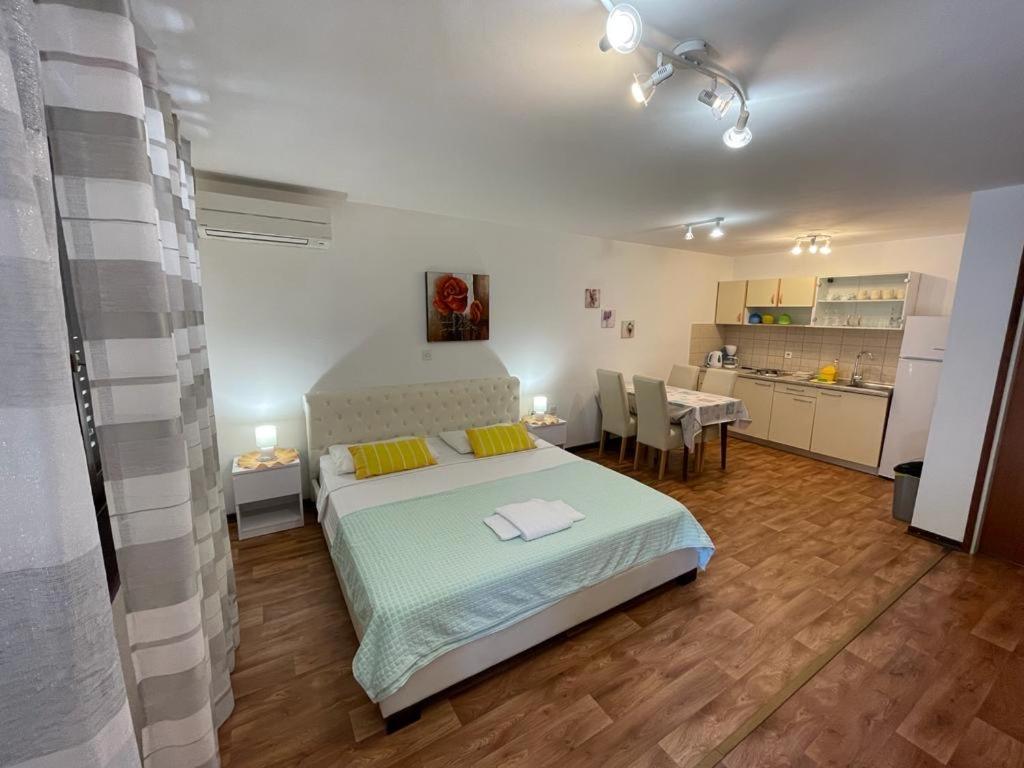 Apartmani Mavrinac Нерезине Стая снимка